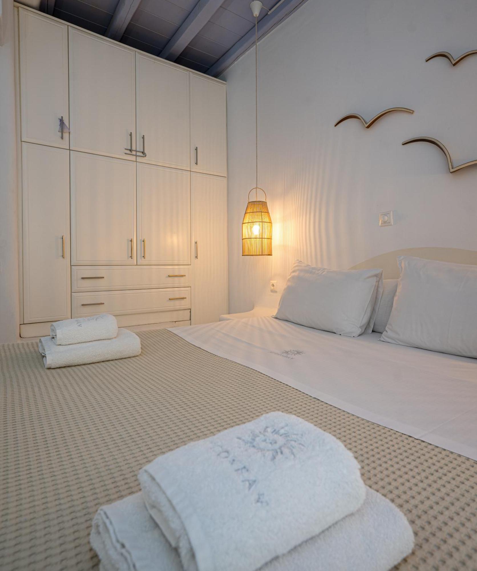 Blue Daisy House, Ornos, By Myconbay Mykonos Villa ภายนอก รูปภาพ