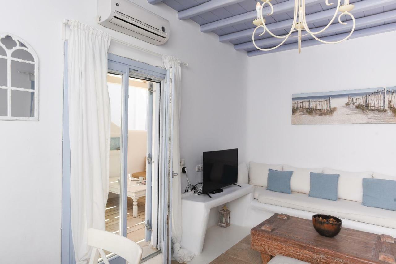 Blue Daisy House, Ornos, By Myconbay Mykonos Villa ภายนอก รูปภาพ